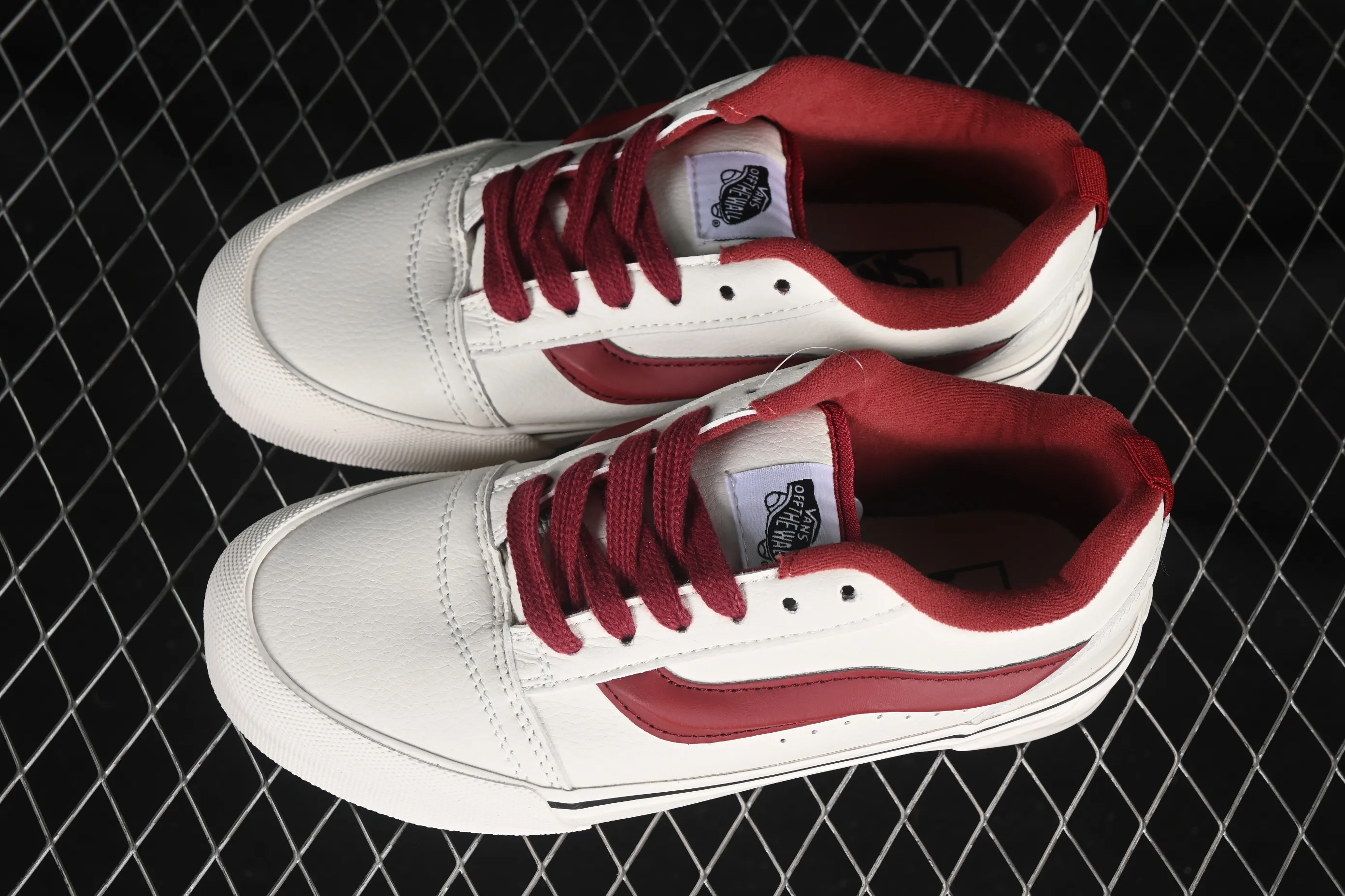 All categories Vans Vans series Vans Low Vans low-top Vans Knu Skool Vans low-top retro casual fat bread shoes VN0009QCBLE